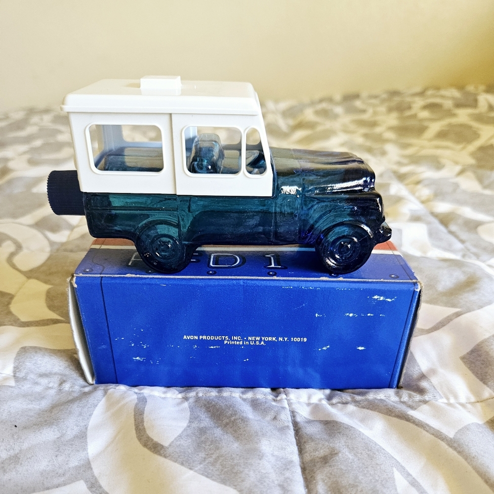 Avon Vintage Collectable - Extra Special Male